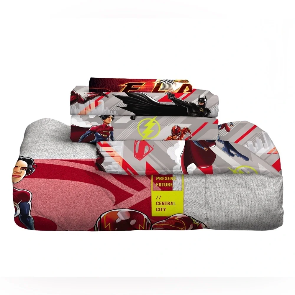 DC Comics The Flash Red Black Yellow Twin Comforter Set